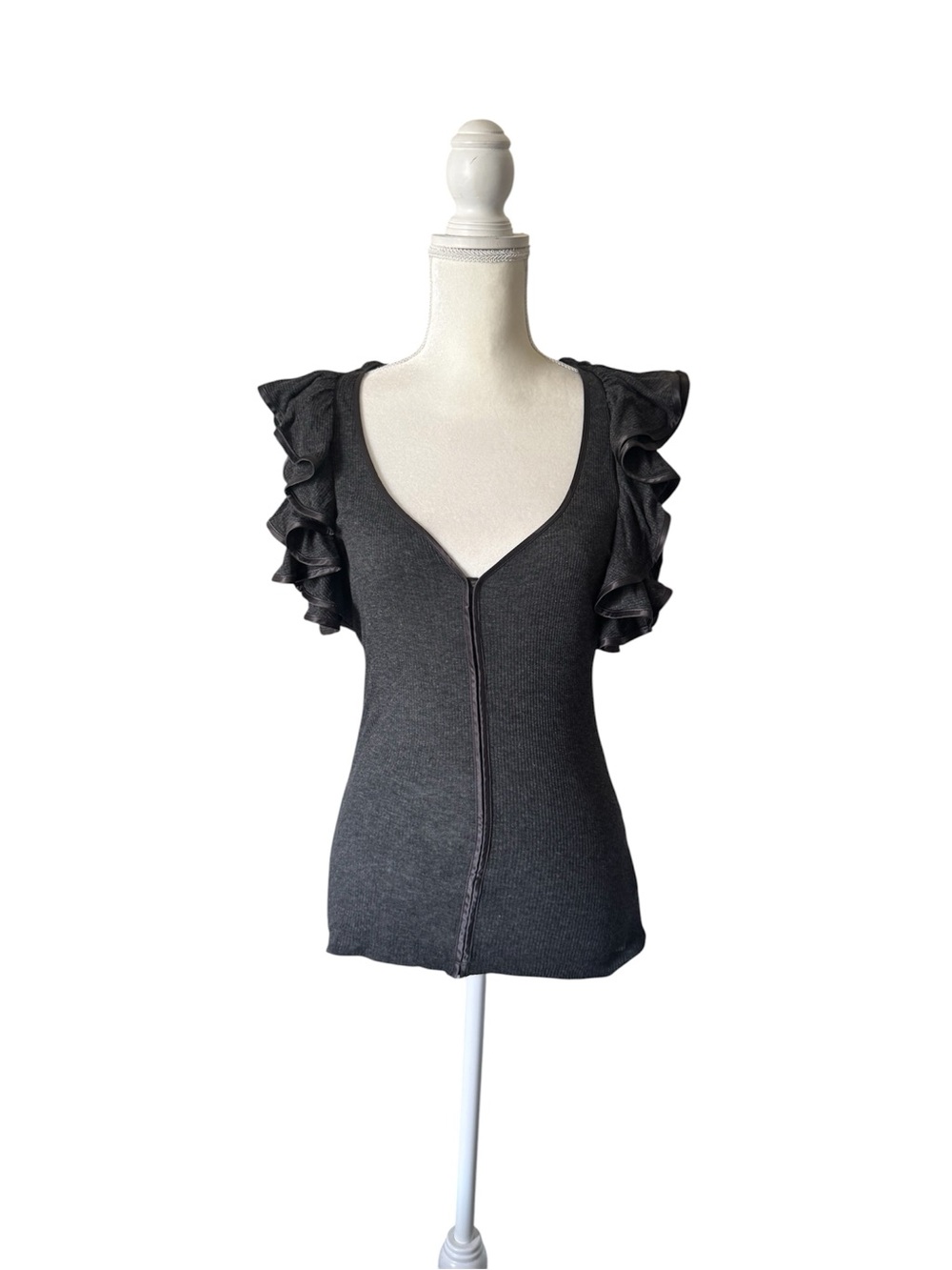 Robert Rodriguez Charcoal Black Ruffle-Sleeve V-Neck Knit Tank - Picture 1 of 11